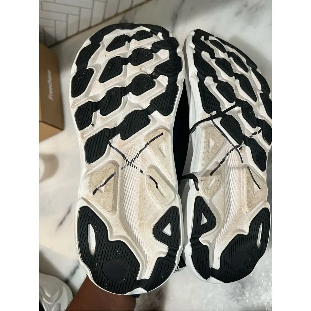 HOKA ONE ONE Clifton 9 Men’s Size 10 Black White Running Shoes EU 44